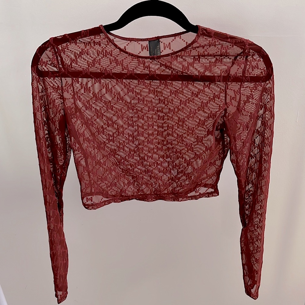Long sleeve crop top